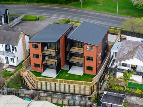 1/12 Ruakiwi Road, Hamilton Lake