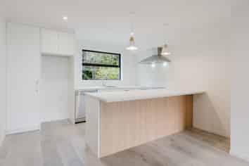 3/12 Ruakiwi Road, Hamilton Lake