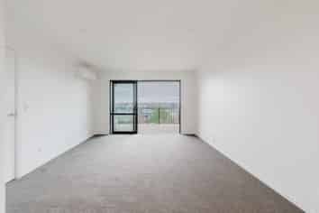 3/12 Ruakiwi Road, Hamilton Lake