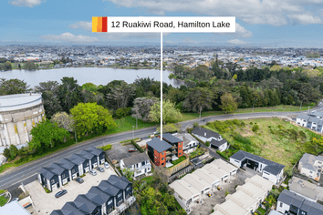 3/12 Ruakiwi Road, Hamilton Lake