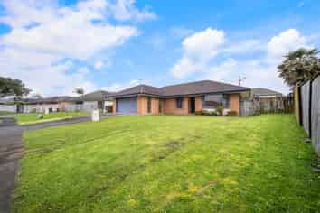 16 Michael Jones Drive Flatbush, Flat Bush