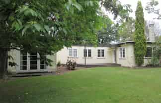 216 Roslyn Road, Levin