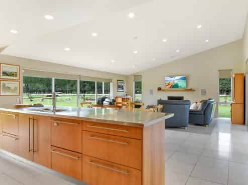 53 Western Line, Brunswick