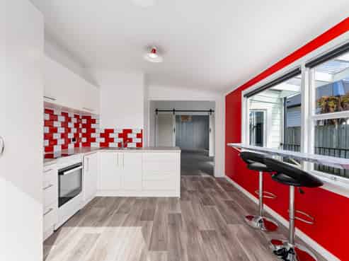 32 Baker Street, Caversham