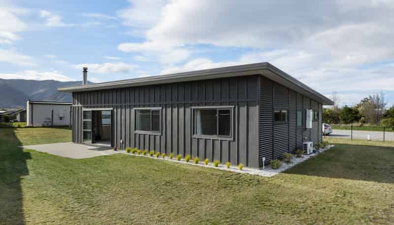 57 Hewson Crescent, Lake Hawea
