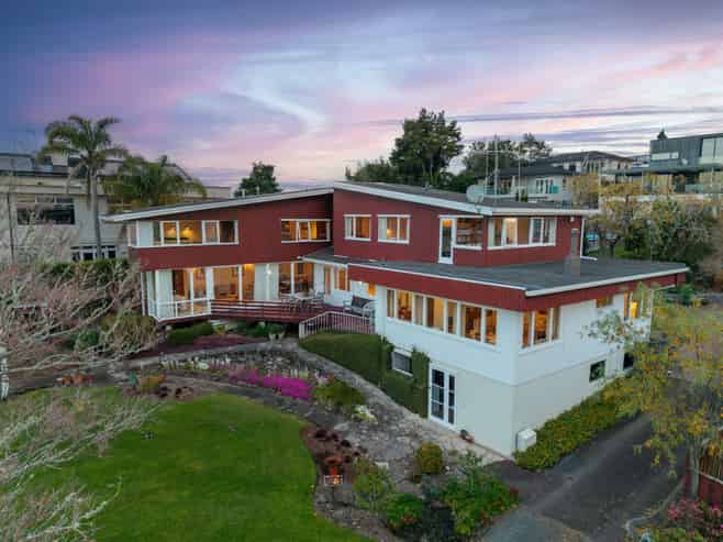 144 Lake Crescent, Hamilton Lake