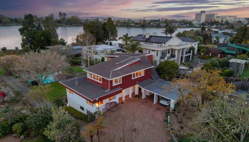 144 Lake Crescent, Hamilton Lake