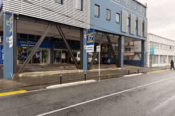 Central Warehouse with Showroom