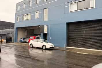 Central Warehouse with Showroom