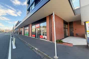 High Exposure on Adelaide Road