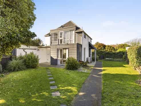 2/14A Kruse Place, Redwood