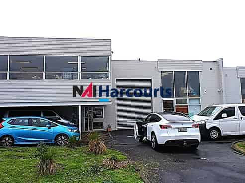 Wairau Valley Warehouse 335sqm - Be Quick!