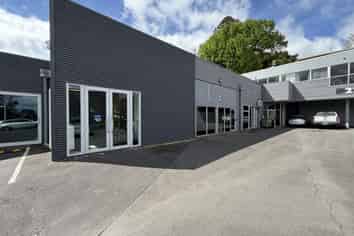 CBD fringe commercial opportunity