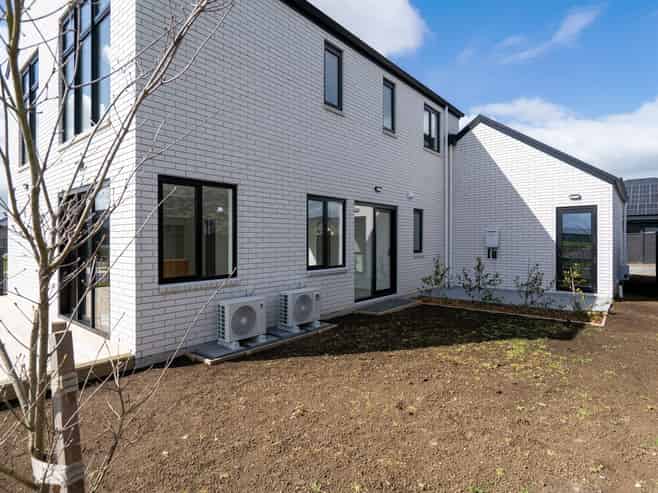 33A Isobel Hodgson Drive, Cambridge