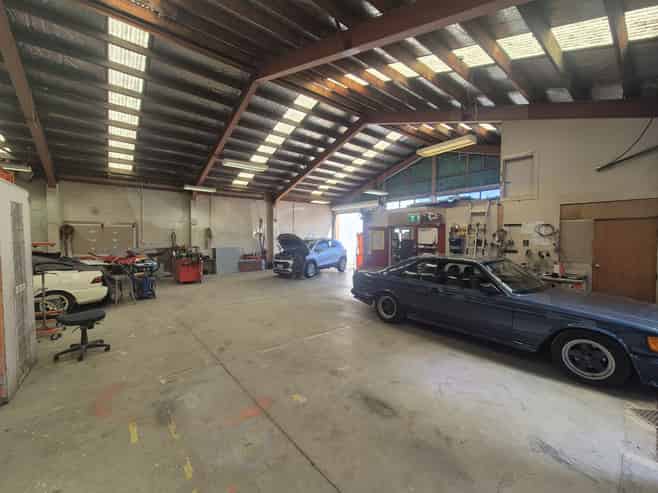 Mechanics Workshop in Tawa