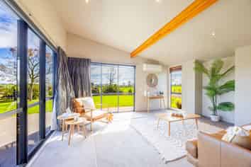 1/248 Racecourse Road, Waipukurau