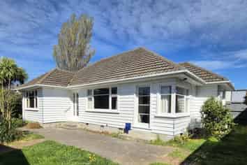 32 Bower Avenue, New Brighton