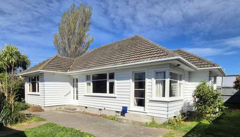 32 Bower Avenue, New Brighton