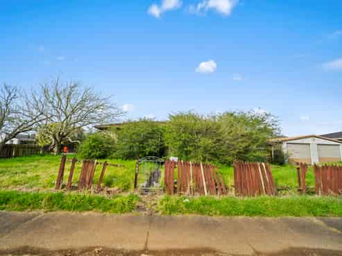 2 Tacon Place, Mangere