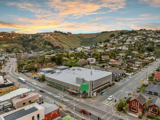 Prime Freehold Corner – Large-Format Opportunity