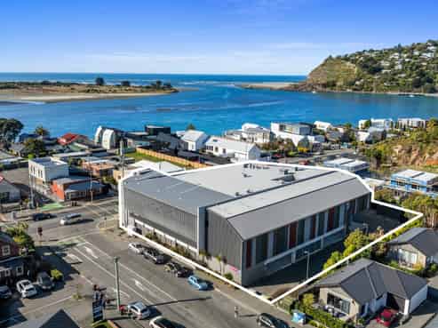 Prime Freehold Corner – Large-Format Opportunity