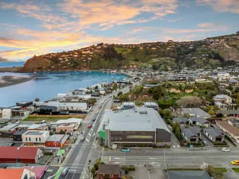 Prime Freehold Corner – Large-Format Opportunity