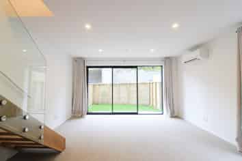 6B/6 Ferry Road, Days Bay