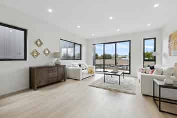 60B Sunderlands Road, Half Moon Bay