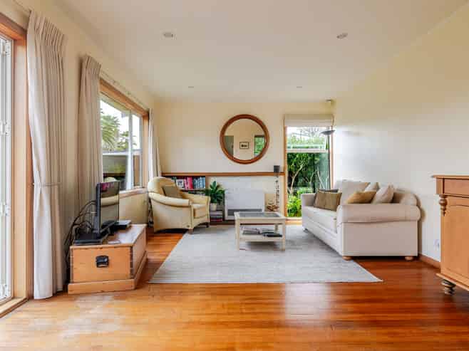 56 Havill Street, Takaro