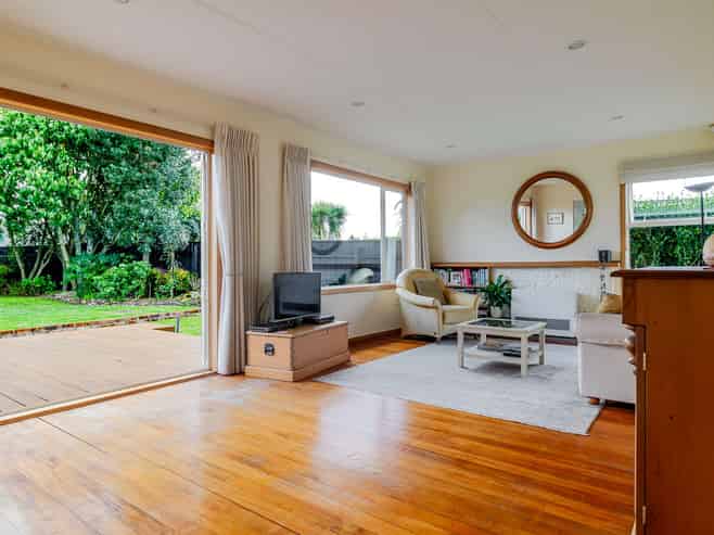 56 Havill Street, Takaro