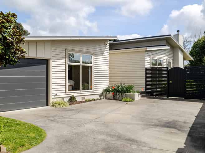 56 Havill Street, Takaro