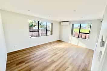 27 Dissmeyer Drive, Clover Park