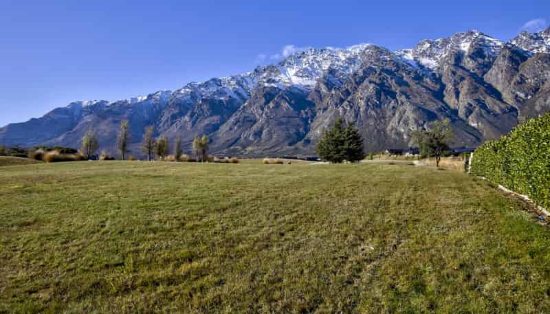 9 Cunninghams Drive, Jacks Point