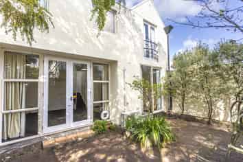 1/16 Exeter Street , Merivale