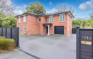 1086 River Road, Queenwood
