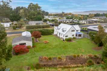 9 Stewart Street, Waikouaiti