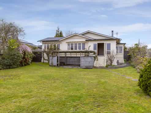 18 Mere Road, Hilltop