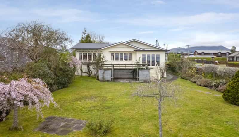 18 Mere Road, Hilltop