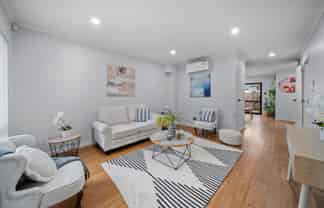 10B Kent Road, Manurewa