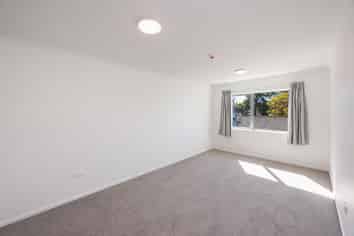 b/83 North Street, Palmerston North Central