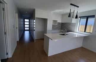 20 Waka Ama Road, Karaka