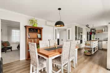187 Sapphire Drive, Hairini