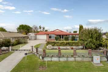 187 Sapphire Drive, Hairini