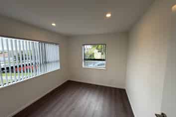 B/128 Birkdale Road, Birkdale