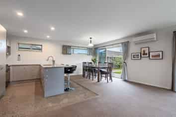 7 Millesimes Way, Yaldhurst