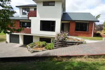 3 Armstrong Street, Balclutha
