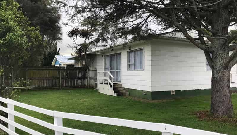 25B Challen Close, Conifer Grove