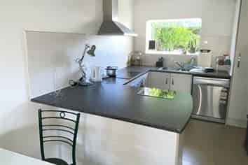 25B Challen Close, Conifer Grove