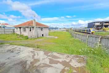 845M² CENTRAL MANUREWA DEVELOPMENT SITE
