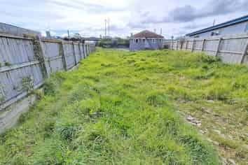 845M² CENTRAL MANUREWA DEVELOPMENT SITE
